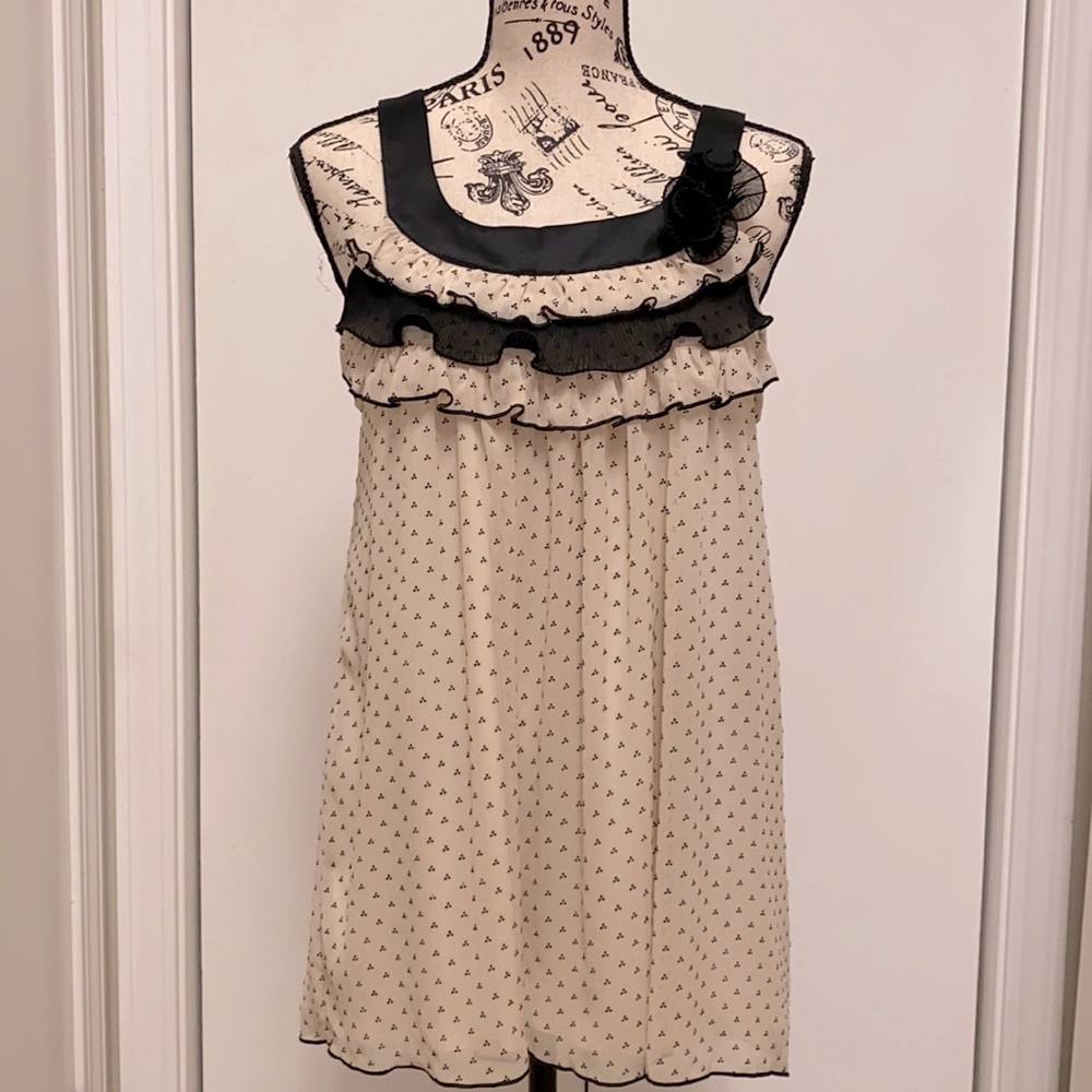 Flowy boutique blouse